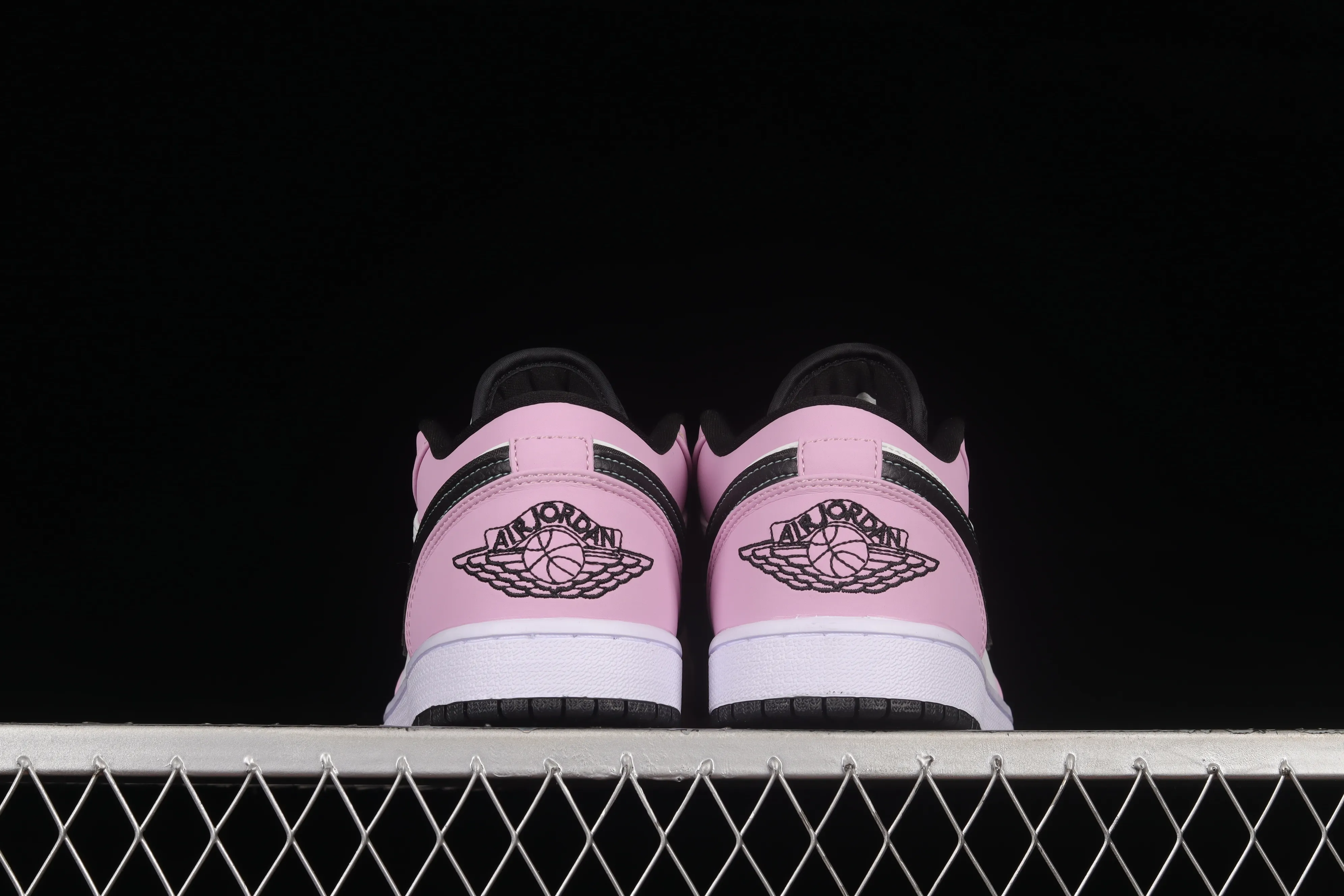 All categories Air Jordan Jordan series basketball shoes Air Jordan 1 Low Air Jordan 1 Low AJ1 Joe 1 white pink black hook low-top cultural basketball shoes CK3022-503